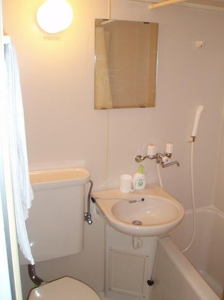 スターハイツ瀬谷の洗面所