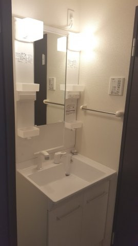 クレイノリヴェールの内装|独立洗面台