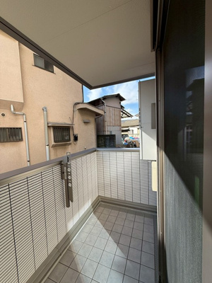 【バルコニー】 | 【新築】Nalu Avion/ナル・アヴィオン | バルコニーは南西向きなので、お洗濯物はお昼からでも乾きそう♪気分転換をするにもおすすめです☆