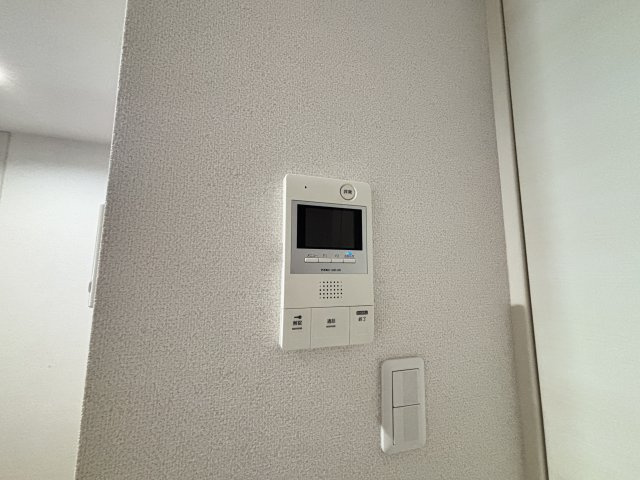 ★モニター付きインターホン★