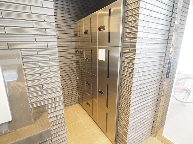 ★宅配ボックス完備★