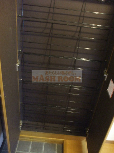 グレース大和の玄関