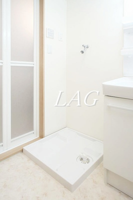 【設備】 | レオ四拾六番館 | 室内洗濯機置き場です。