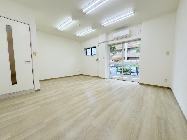 堀切3丁目事務所の内装