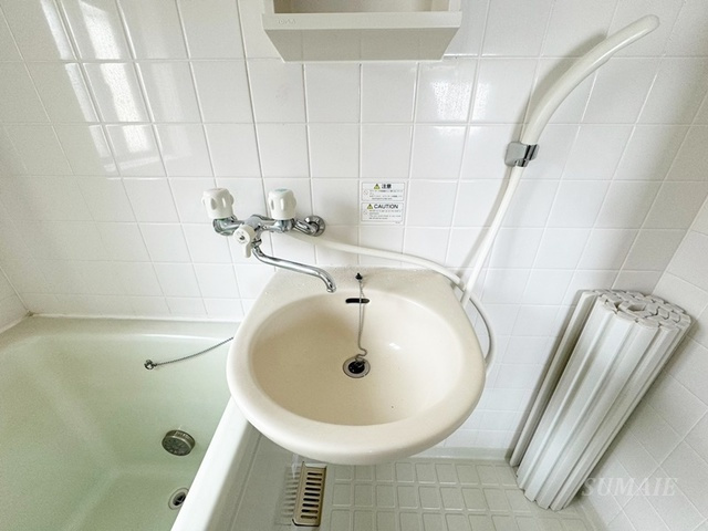 エスポアールの洗面所|洗面台付きです☆