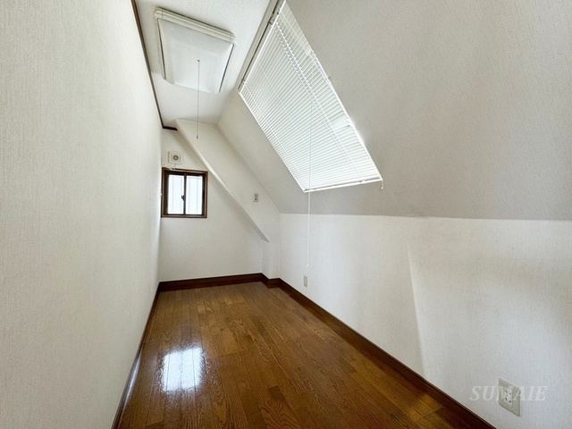 エスポアールの洋室|コンパクトな洋室です☆