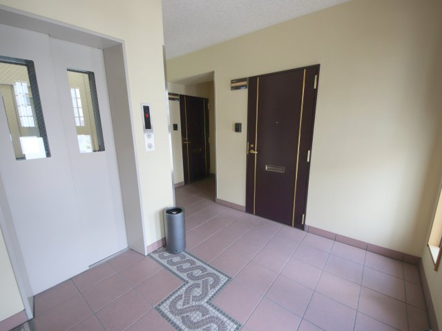 神田ビルのロビー