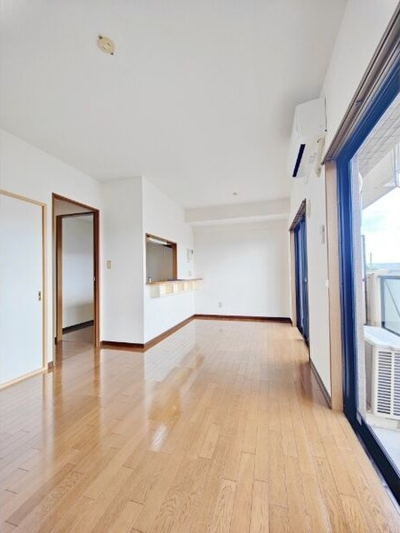 エストワンの居間・リビング