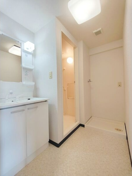 エストワンの洗面所