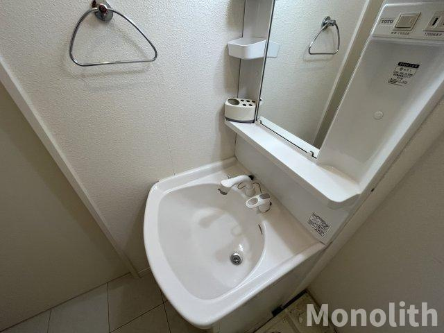 ミューズ二色C棟の独立洗面台