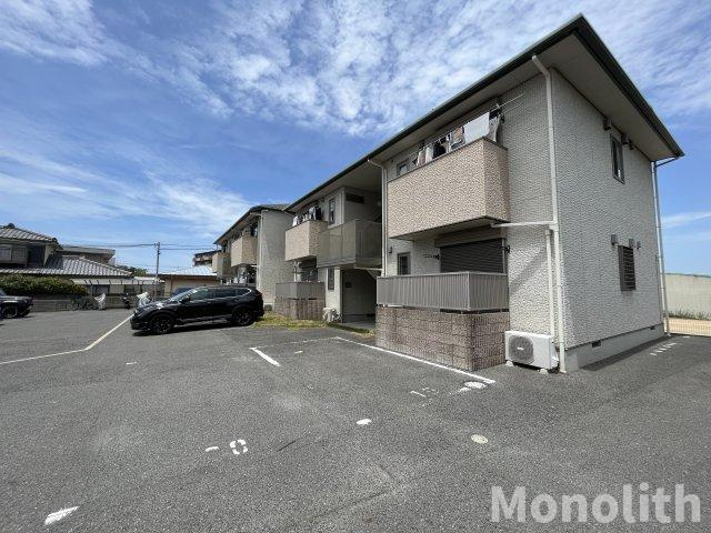 ミューズ二色C棟の玄関