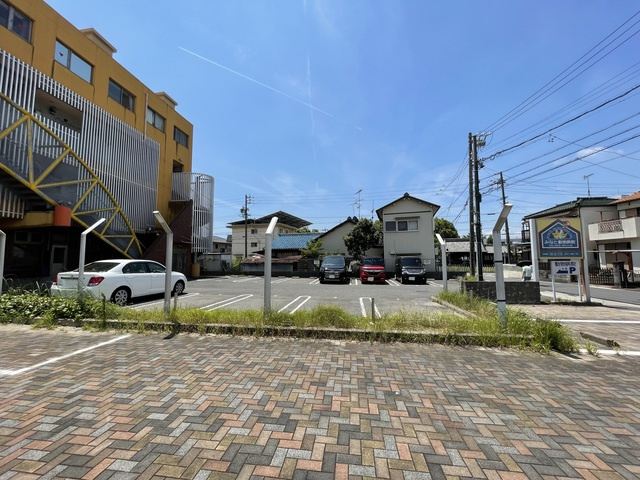 ウィペット・スクエアの駐車場