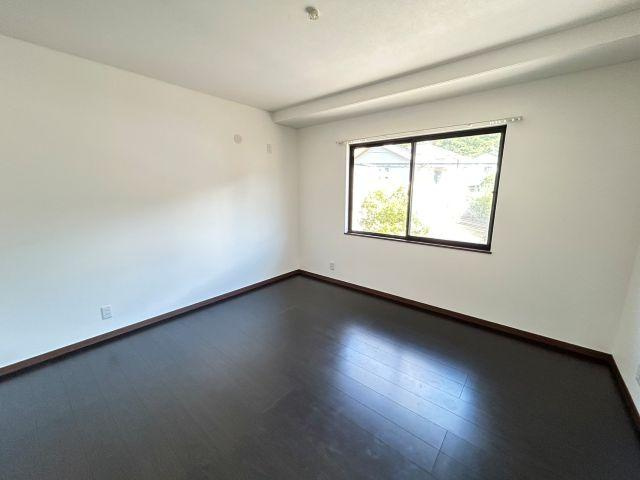 春野町南ヶ丘　中古戸建の洋室|2F