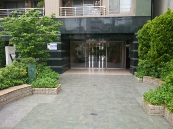 カスタリア本所吾妻橋のエントランス