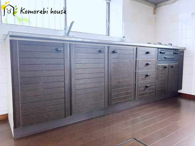 北本市中丸　中古一戸建ての収納|キッチン下の収納です