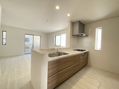 【キッチン】 | 那覇市具志（全7棟）F号棟 | F号棟　使いやすいシステムキッチン♪