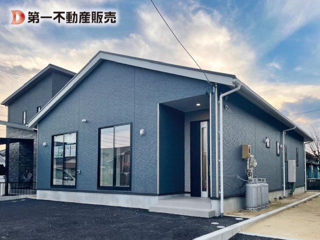 鈴鹿市長太栄町2丁目《3号棟》の画像