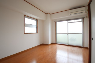 【洋室】 | ウエストビレッジ