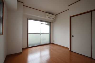 【洋室】 | ウエストビレッジ