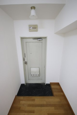 【玄関】 | ウエストビレッジ