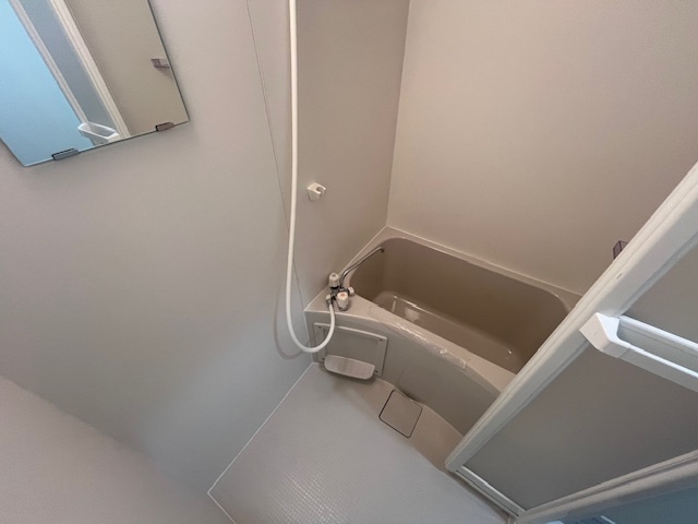 磯子区下町戸建ての浴室