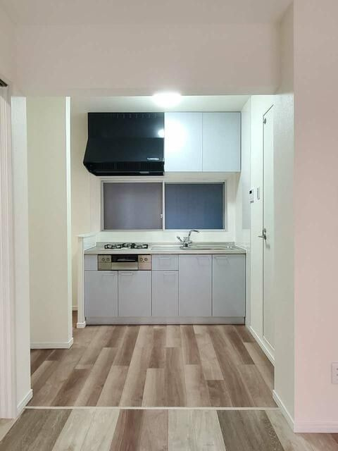 磯子区下町戸建てのキッチン