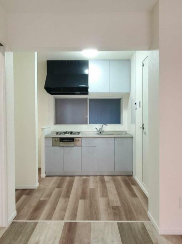 磯子区下町戸建てのキッチン