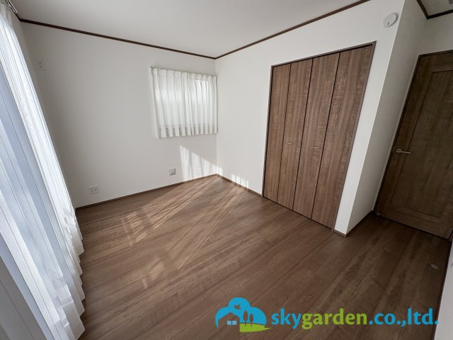 藤沢市鵠沼海岸6丁目　新築戸建　全2棟B号棟の洋室|ゆったりした洋室です