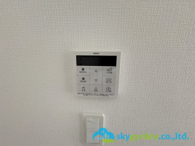 藤沢市鵠沼海岸6丁目　新築戸建　全2棟B号棟の設備|給湯スイッチパネル