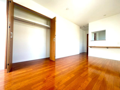 【寝室】 | プリムラ夏越