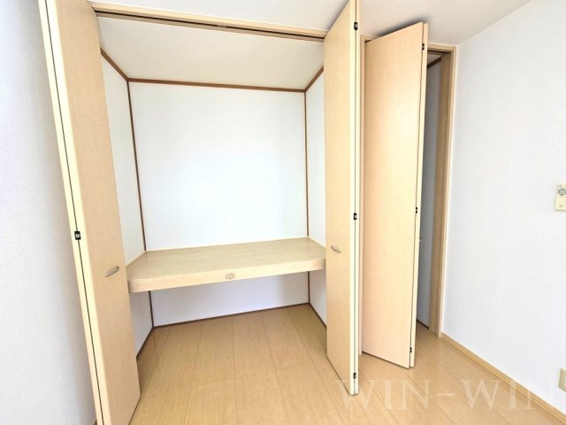 ヴィラージュルピナ A棟の収納|イメージ（同建物内・同間取りの写真）