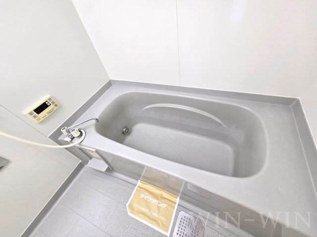 ヴィラージュルピナ A棟の浴室|イメージ（同建物内・同間取りの写真）