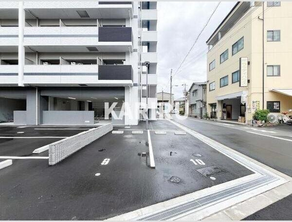 Alivis福島海老江の駐車場