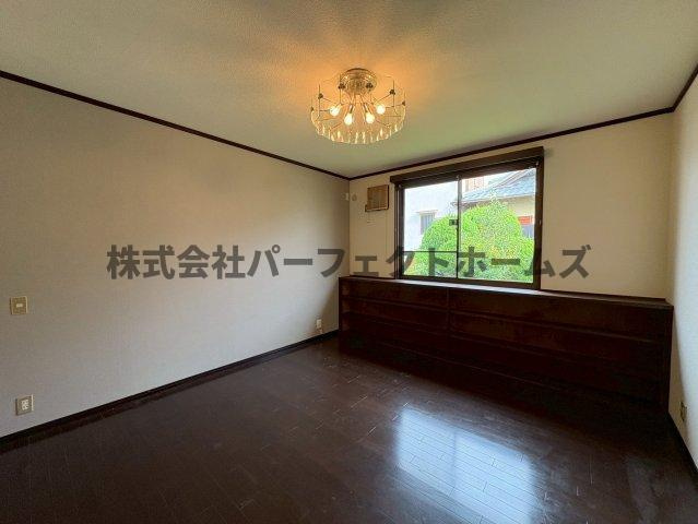 津田元町1丁目平屋　賃貸の洋室|広々とした洋室です