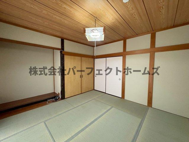 津田元町1丁目平屋　賃貸の和室|明るい和室です