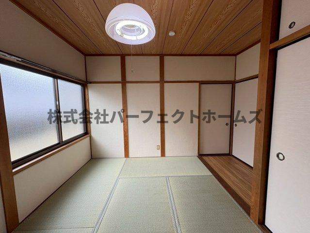 津田元町1丁目平屋　賃貸の和室|来客時にも便利な和室付き