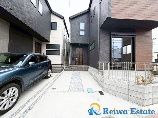 新築戸建　茅ヶ崎市若松町の駐車場