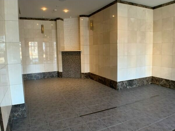 プレサンス千種駅前ネオステージのエントランス