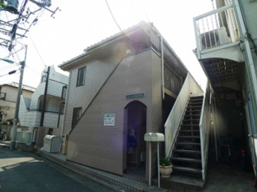 杉並区高円寺北３丁目のアパートのエントランス