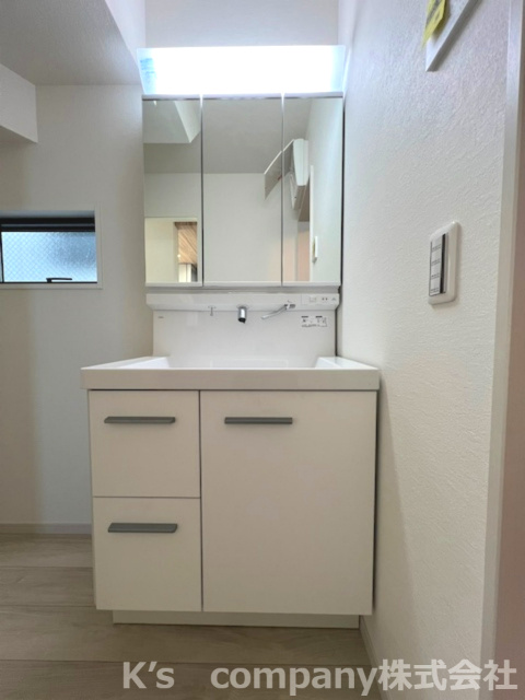 茅ヶ崎市若松町　新築戸建　1号棟の独立洗面台|同施工例◇