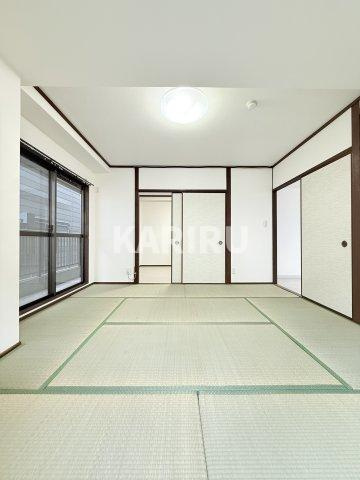 シャンボール今里Ⅱ番館の和室