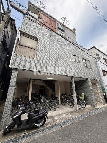 シャンボール今里Ⅱ番館のエントランス