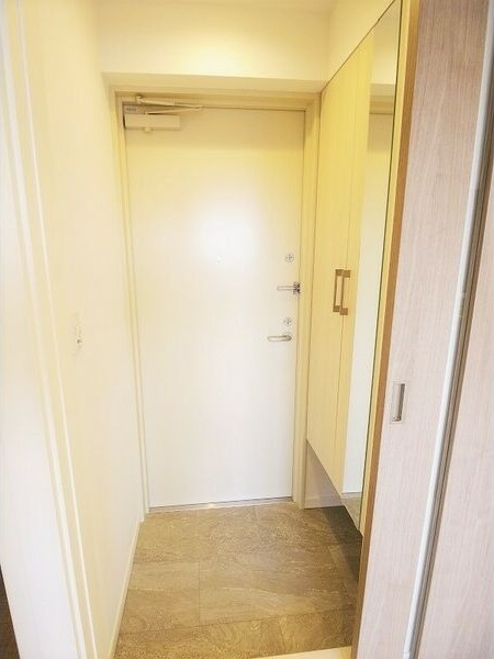 ロータス本陣通の玄関