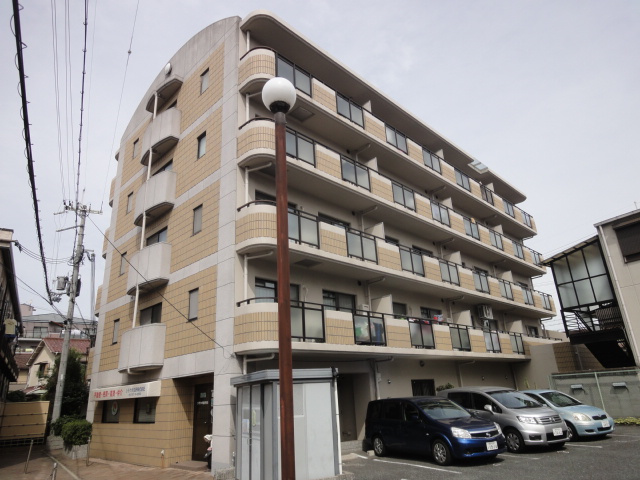 グランプレジールの外観