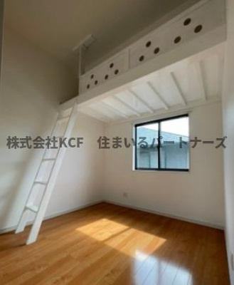 【洋室】 | クラシア諏訪野 | ロフト付きです