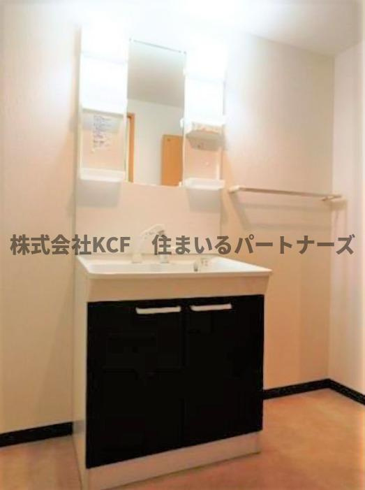 Lino24の洗面所|コンパクトで使いやすい洗面所