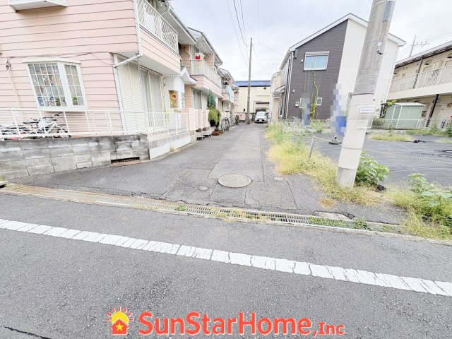 【サンスターホーム】青梅市河辺町6丁目　売地の前面道路含む現地写真