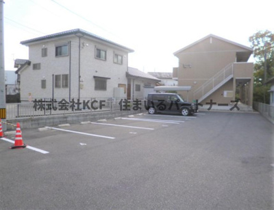 【駐車場】 | コンフォール津福 | 駐車場完備です