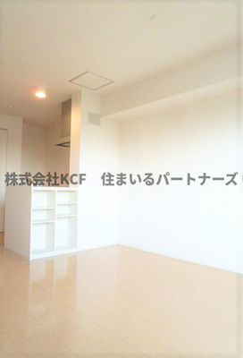 【居間・リビング】 | コンフォール津福 | ゆったり過ごせるリビングです