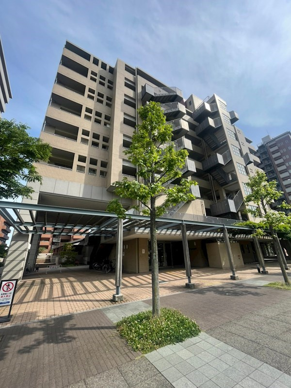 神戸海岸通ハーバーフラッツ１番館の外観